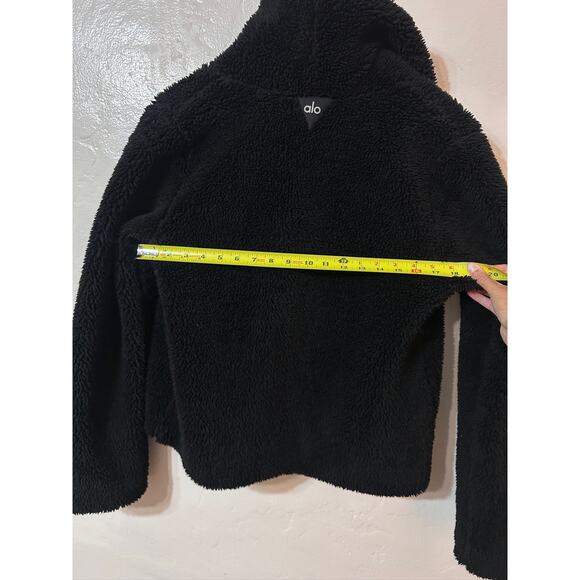 Alo Yoga Womens Black Faux Fur Jacket Size Small Perfect for Fall/Winter - Picture 7 of 7
